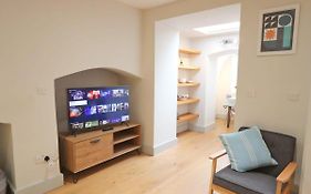 Richmond Terrace Studio